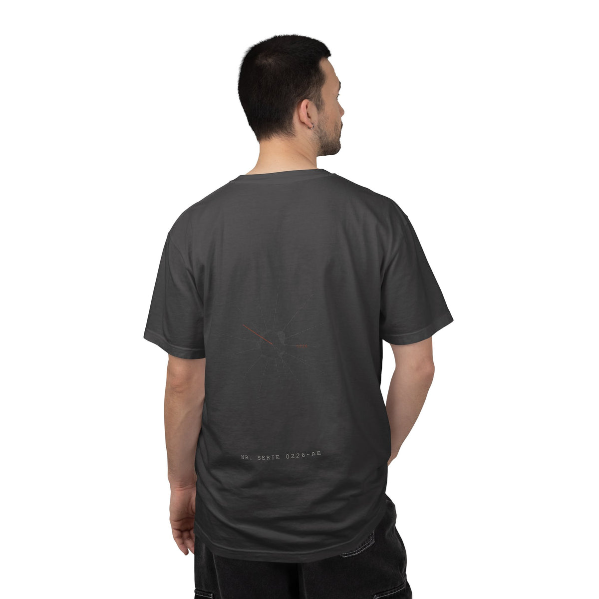 Tricou cu print pe spate „AIA E." — bumbac greu, garment-dyed