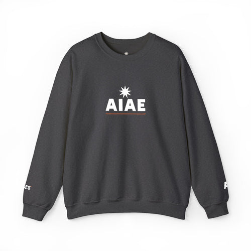 Bluză crewneck brodată AIAE — wordmark cu linie roșie